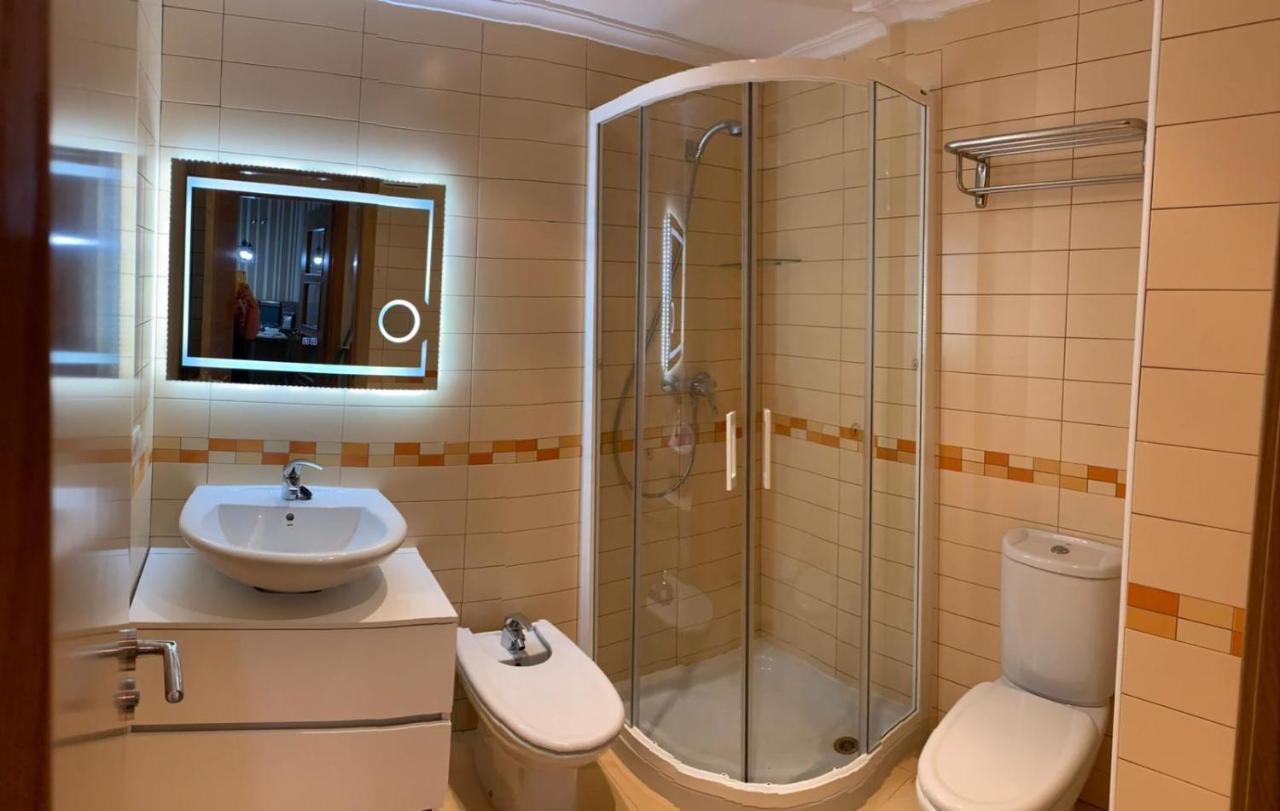 A&M Burela Costa Apartment Luaran gambar